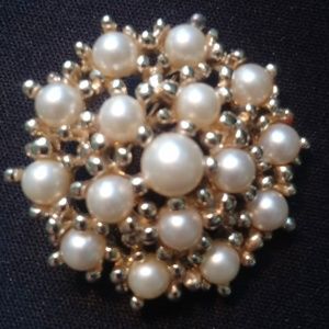 Vintage Emmons faux pearl brooch